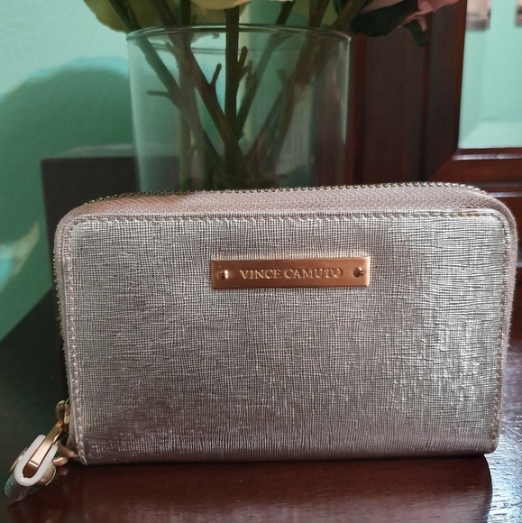 Vince Camuto Handbags - Silver & Gold Vince Camuto wallet Vince Camuto Handbags - Silver & Gold Vince Camuto wallet